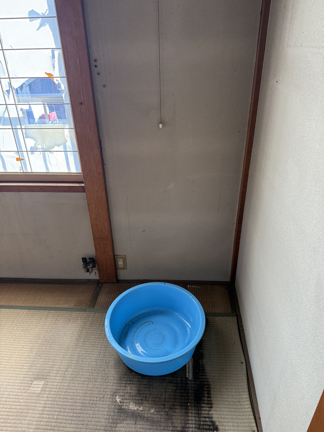 【射水市】雨漏り発生！トタン屋根と外壁の補修工事を行いました