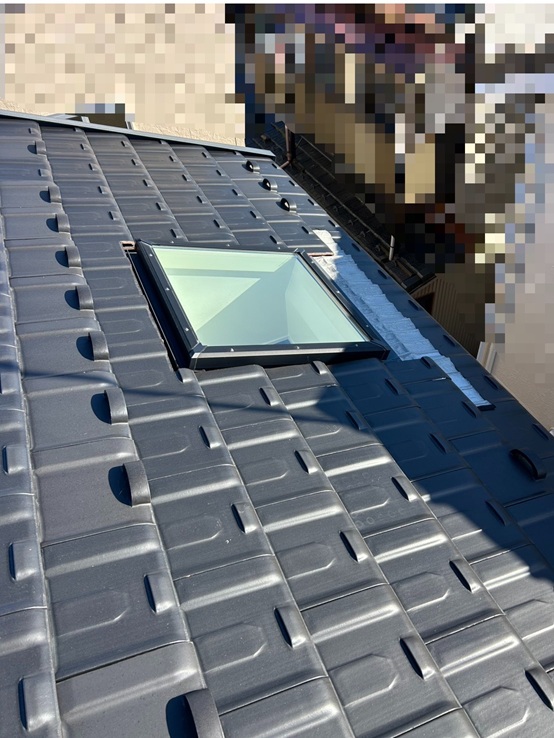 【高岡市】雨漏りしている「天窓」を思い切って「塞ぐ」選択