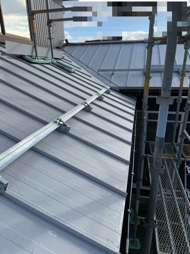 雪止めアングル設置