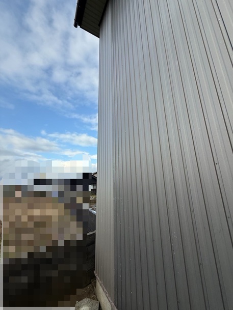 剥がれたガルバを張り替え