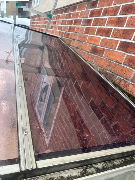 サイクルポート屋根パネル交換