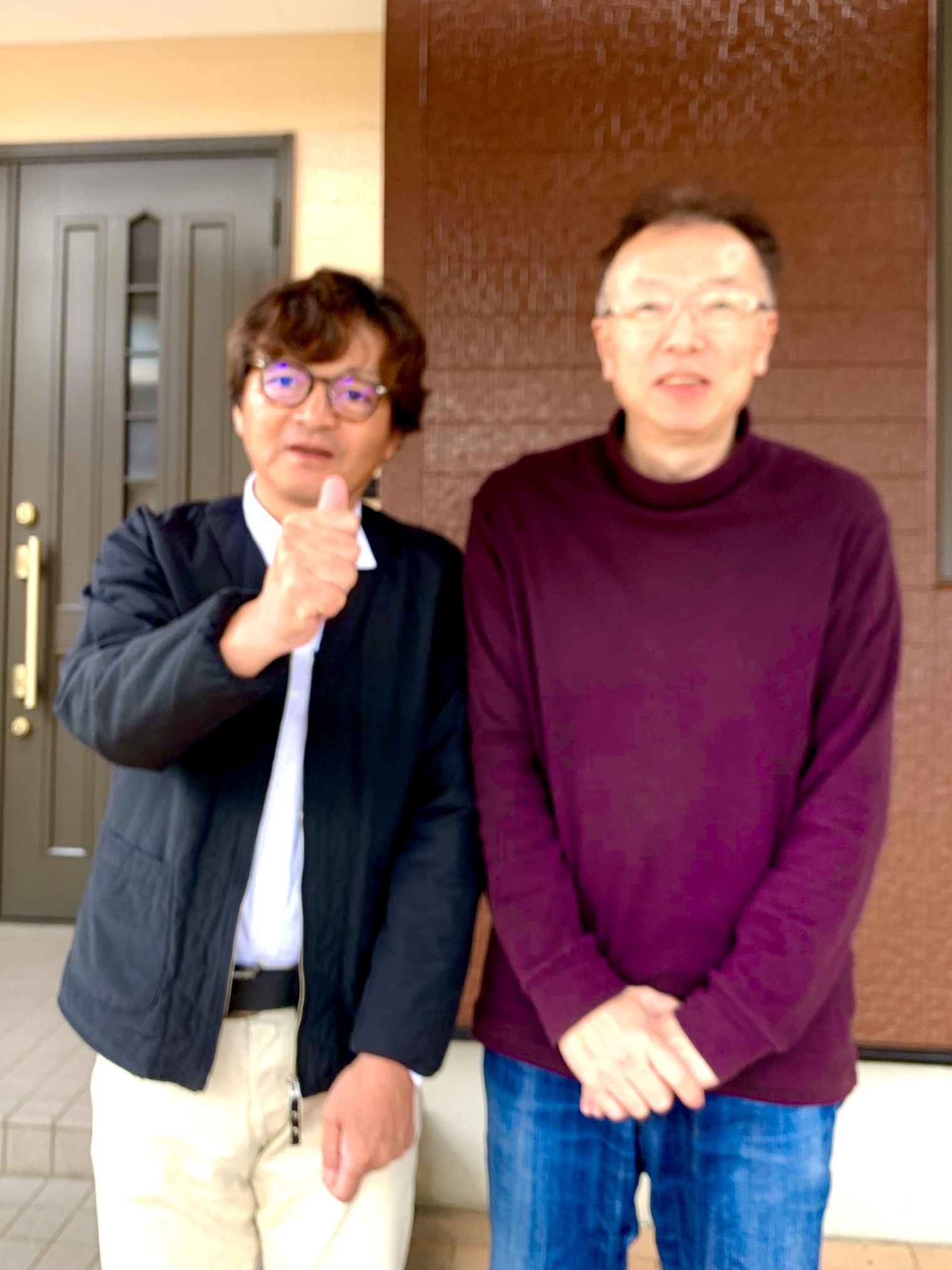 外壁補修工事　お客様との写真