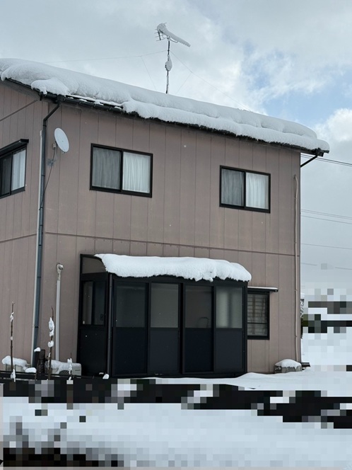 サンルーム屋根が割れて雨漏り