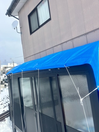 ブルーシートで養生