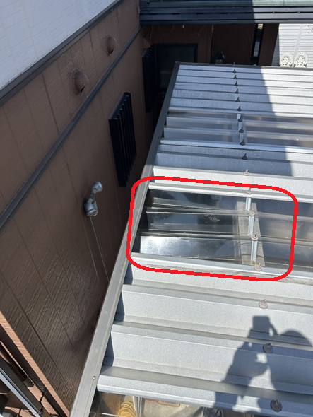 曲がっていたポリカ