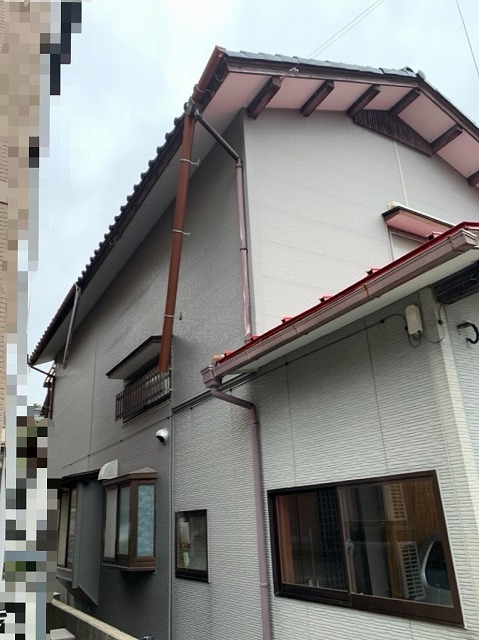 雪で外れた雨どい