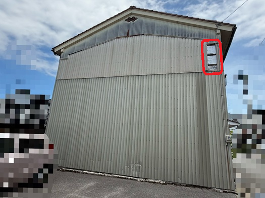 【富山市】「外壁の金属板が落ちている！」剥がれたガルバリウム鋼板の補修をご提案