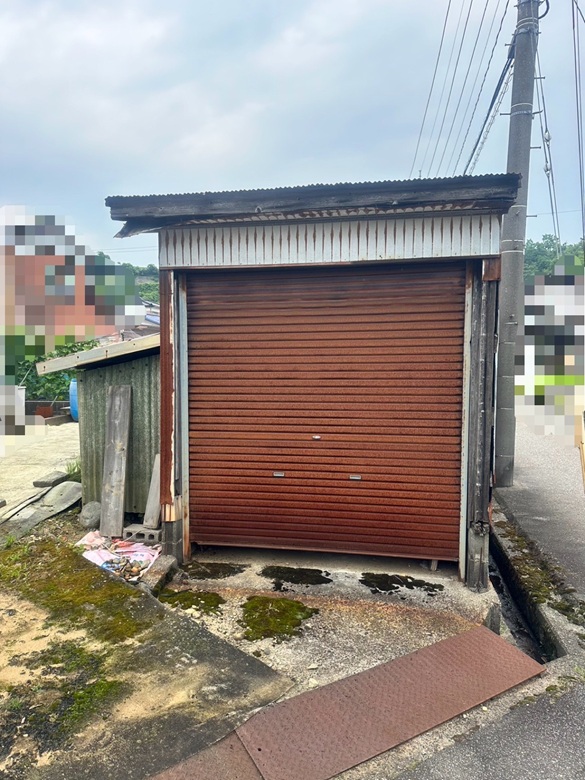 車庫のトタン屋根を張り替えます
