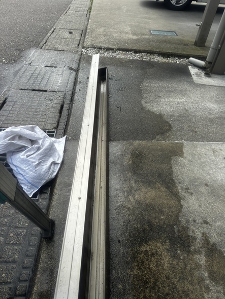 雨どい清掃