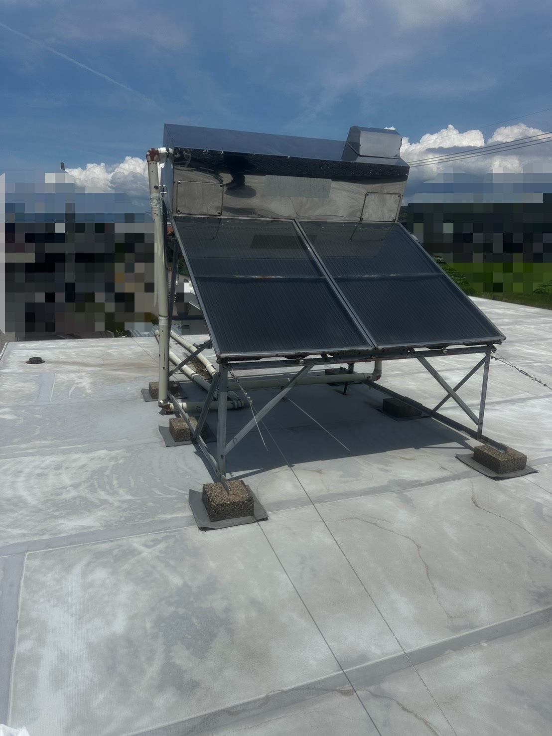 【富山市】使わなくなった太陽熱温水器、屋根の上にそのままにしていませんか？撤去とあわせて屋上の状態もチェックしました！