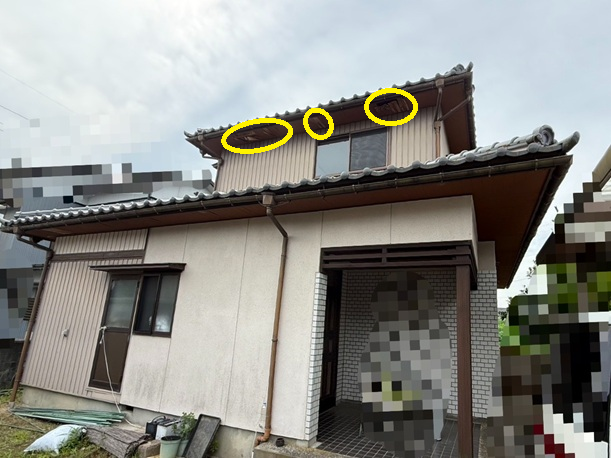 正面の軒天の傷み