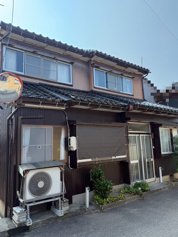 屋根葺き替え・雨どい工事　施工後