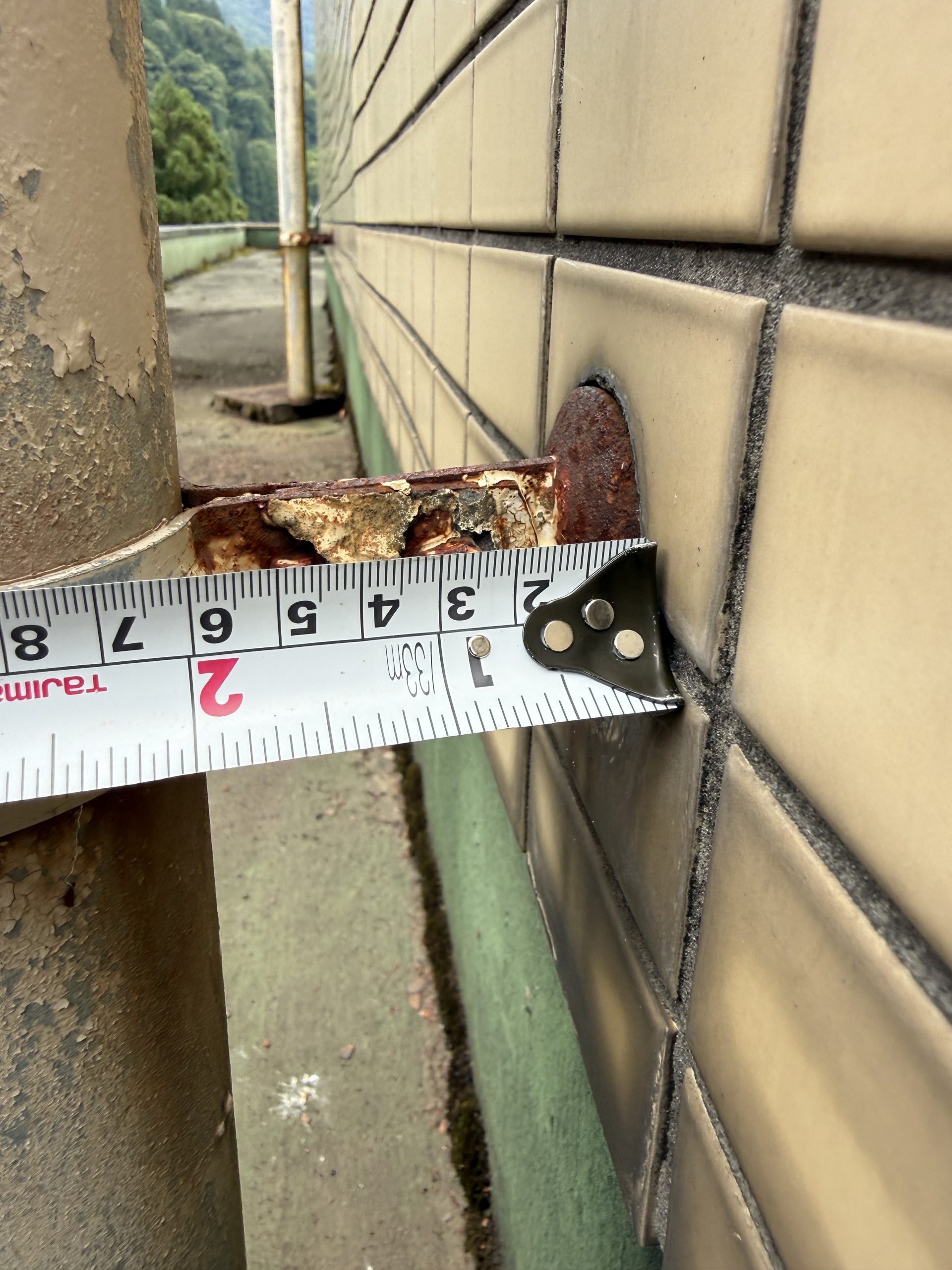 雨どい金具のサビ