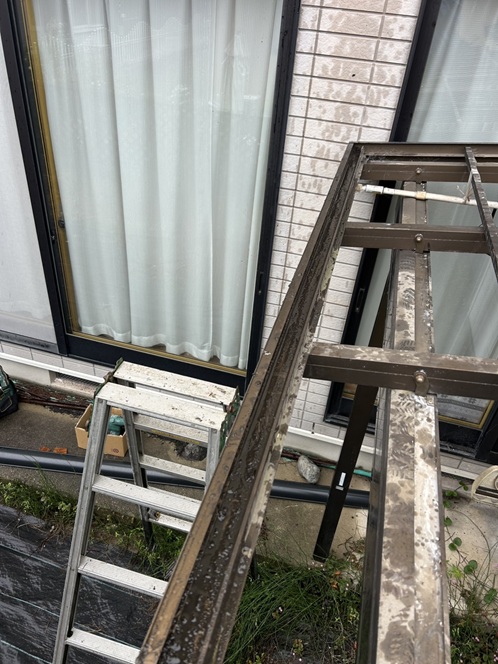 テラス屋根のポリカ波板交換